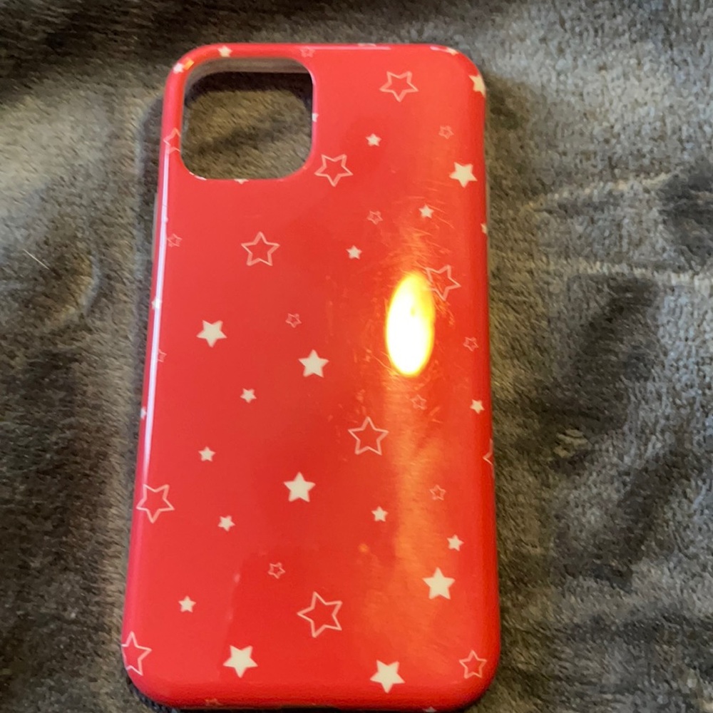 Red star iPhone 11 Pro case.